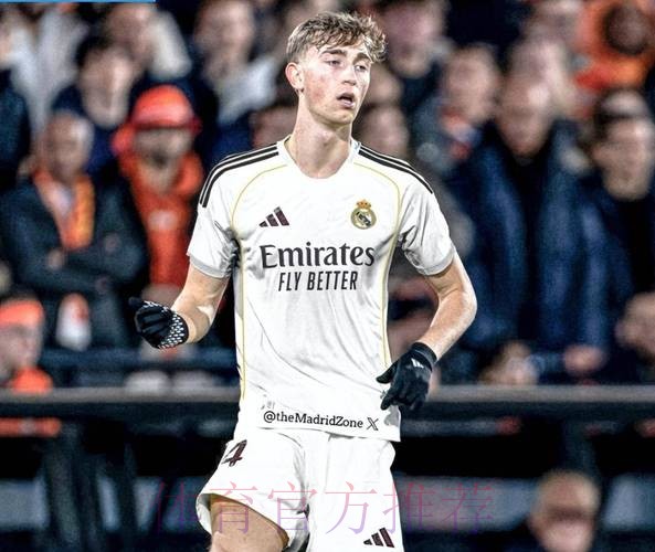 皇马6000万高级货!TA:怀森曾遇严重车祸 皇马6000万高级货!TA:怀森曾遇严重车祸